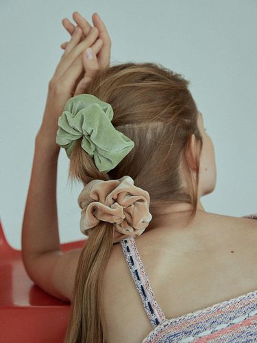 Velvet Scrunchie - Elizabeth Moments - Modalova