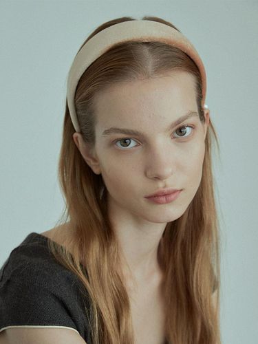 Camel Velvet Headband - Elizabeth Moments - Modalova