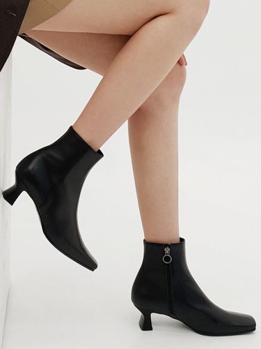 Brisilda Square Ankle Boots AM201744 - amellie - Modalova