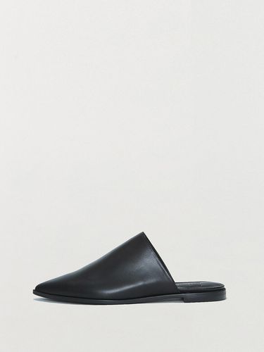 QUENTON Leather Slippers - Black - EENK - Modalova