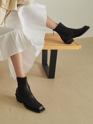 Chelsea Ankle Boots IS_201154BK - IN THE STAR - Modalova