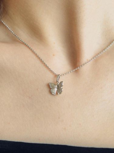 Butterfly necklace (2colors) - FANTASTIC PLANET - Modalova