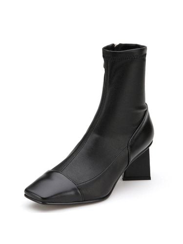 Hajar Span Ankle Boots AM201774 - amellie - Modalova