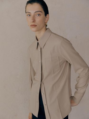 Sleeve Pintuck Shirts_Rose Beige - LEUNI - Modalova