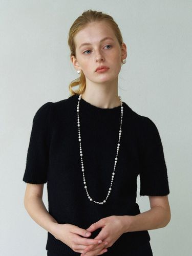 Slim Cone Pearl Long Necklace - LOVE ME MONSTER - Modalova