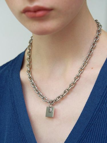 Surgical] Square N Initial Necklace - LOVE ME MONSTER - Modalova