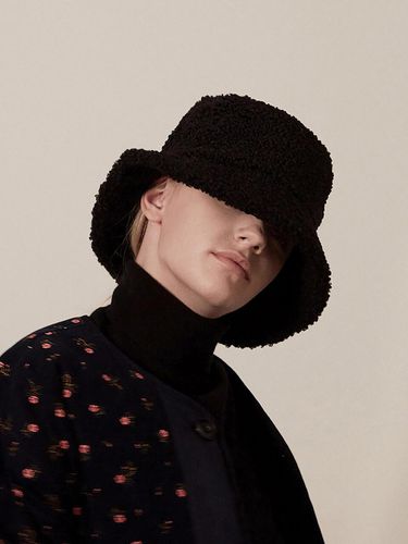 Teddy bucket hat 002 Black - MUDIDI - Modalova