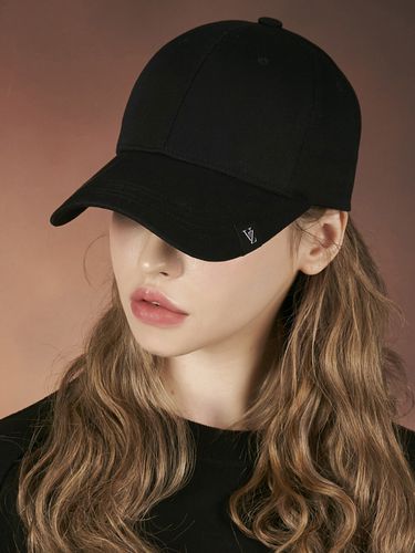 Label Visor Overfit Ball Cap_Black - VARZAR - Modalova