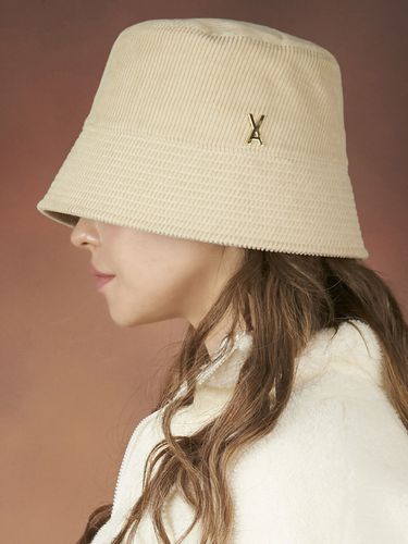 Corduroy Stud Drop Bucket Hat_Cream - VARZAR - Modalova