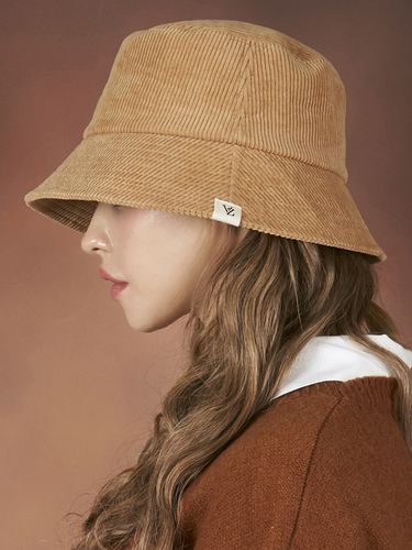 Corduroy Stud Drop Bucket Hat_Brown - VARZAR - Modalova