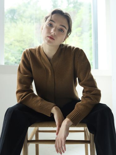 Classic Supple Cardigan_Earth Camel - AEER - Modalova