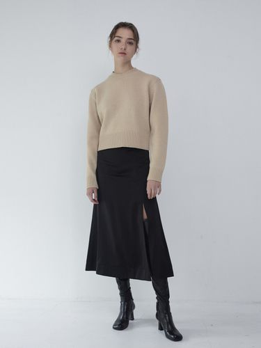 Solid Slit Skirt_Black - AEER - Modalova