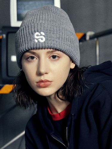 Unisex] LOGO GRAY BEANIE - SLEEPYSLIP - Modalova