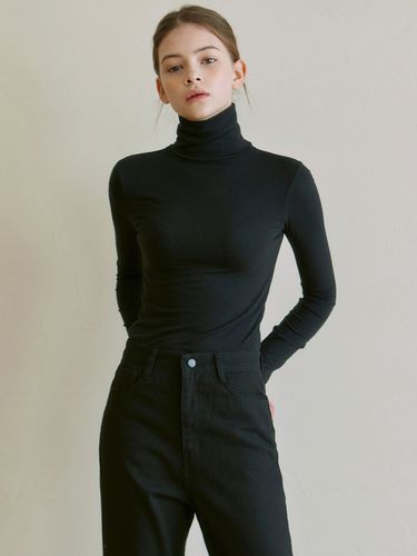 TURTLENECK TOP_BLACK - YAN13 - Modalova