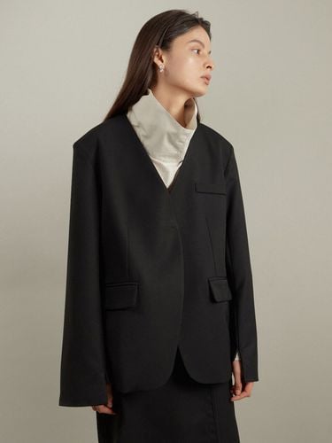 Collarless Suit Jacket_Black - FINNLEE - Modalova