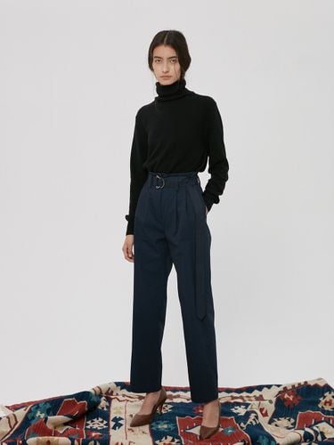 WIDE LEG BELTED TROUSERS - jain song - Modalova