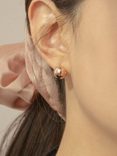 Glam Ball Earring - Primaute - Modalova