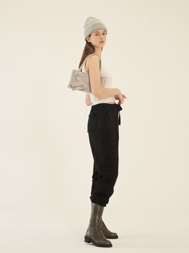 Raw Cut Pants_Black - SOFT SEOUL - Modalova