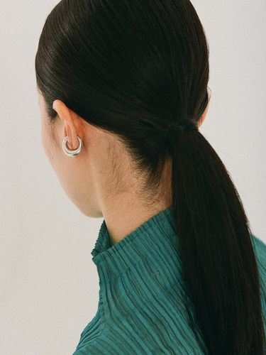 Crescent Ear Cuff - FINNLEE - Modalova