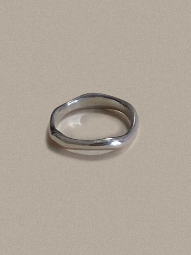 Thick Wave Ring - partez - Modalova