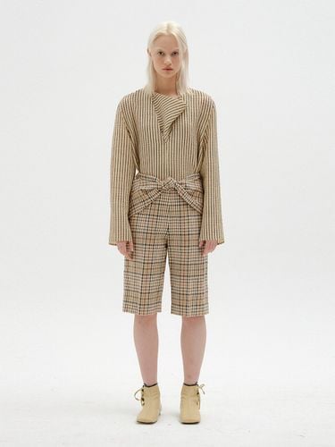 SAVANA Bermuda Shorts (Beige Check) - EENK - Modalova