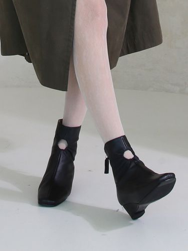 Shirring hole wedges - Black - february second - Modalova