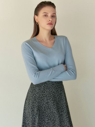 SOFT V NECK KNIT_SKY BLUE - NICK&NICOLE - Modalova