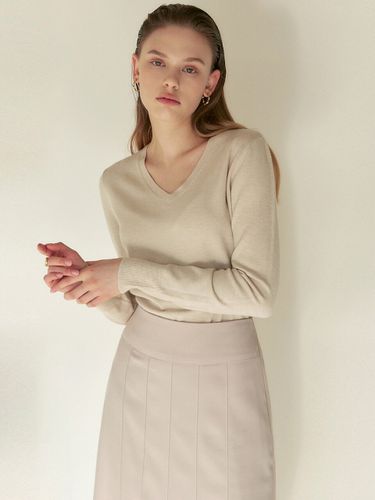 SOFT V NECK KNIT_LIGHT BEIGE - NICK&NICOLE - Modalova