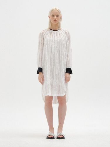 SWAN Laced Dress (White) - EENK - Modalova