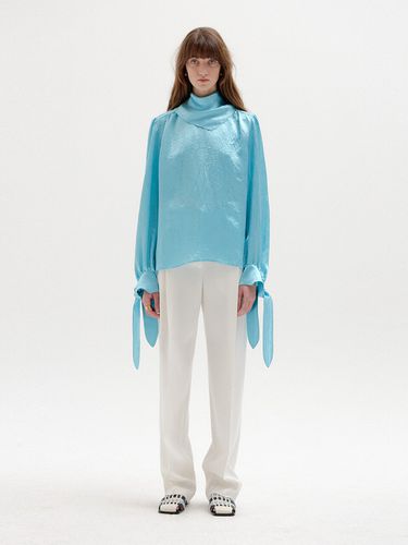 SANCY Scarfed Blouse (Sky Blue) - EENK - Modalova