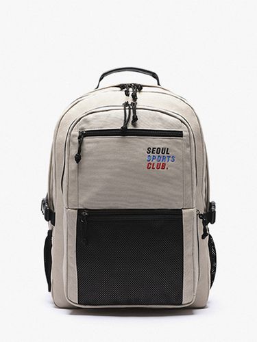 SSC Square Backpack (Beige) - PIECEMAKER - Modalova