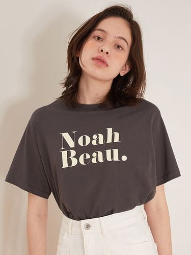 Noah Beau T-shirt - LOOKAST - Modalova