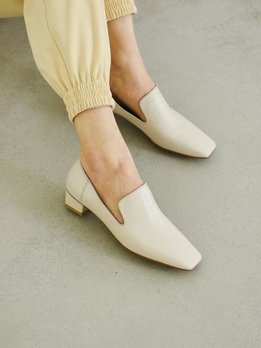 Marcel Basic Loafers_Cream - jeu d`art - Modalova