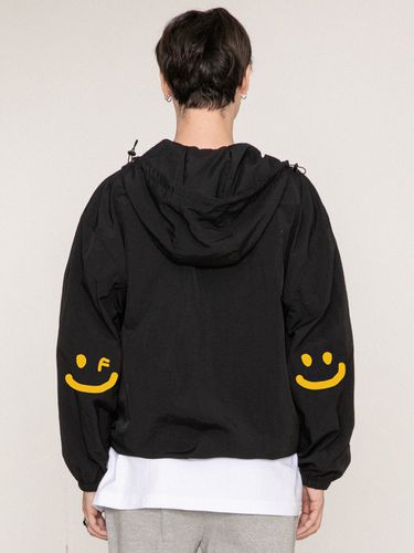 Elbow Smile Drawing Windbreaker Jacket 2Color - GRAVER - Modalova