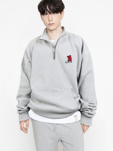 Street Heart Board Embroidered Half Zip Up Sweatshirt - GRAVER - Modalova