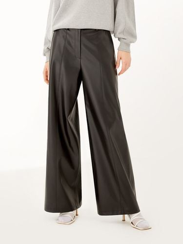 Faux Leather Wide Pants (Black) - DENIVEL - Modalova