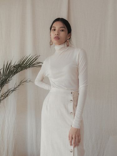 Tencel Basic Turtleneck - NARU KANG - Modalova