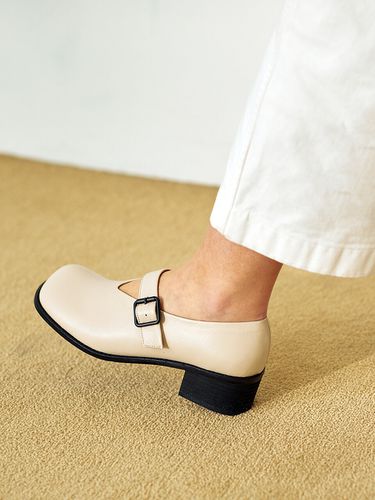 BKB20302 PEBBLE MARYJANE LOAFER_3COLOR - Byeuuns - Modalova