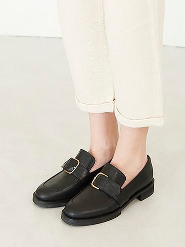 Gold Buckle Loafer_Black - NONETHELESS - Modalova