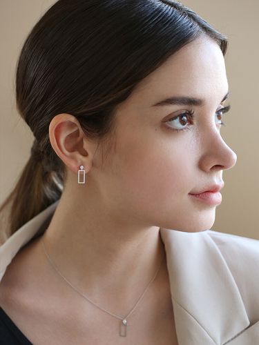 Square cubic earring E027 - LAZYDAWN - Modalova