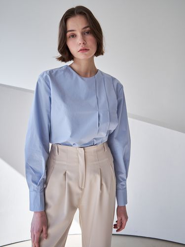 Crew Neck Tuck Blouse (Skyblue) - bibyseob - Modalova