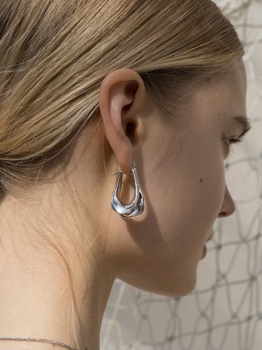 The Body 08Earring - 1064STUDIO - Modalova