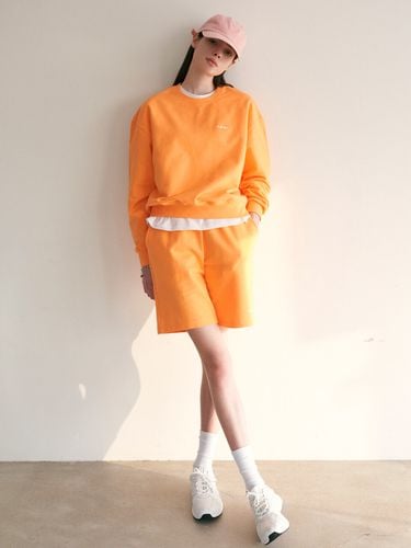 Boyfriend Sweat Shorts_Orange - INJIACTIVE - Modalova