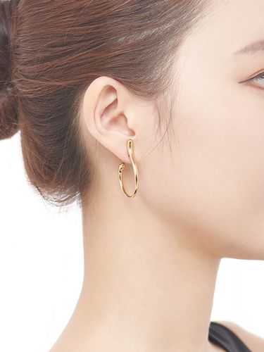 Wave 005E Earring - heradi - Modalova