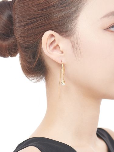 Wave 020E Earring - heradi - Modalova