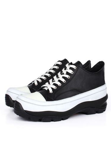 D106 Low Top Sneakers Off White - DAVID STONE - Modalova