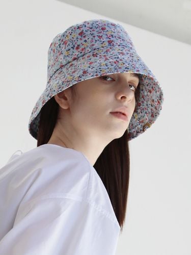 Drop Bucket Hat_Sky Flower - UNDERCONTROL STUDIO - Modalova