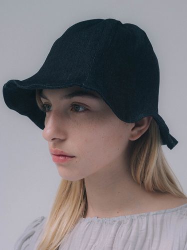 Denim Bucket Hat - poesiedame - Modalova