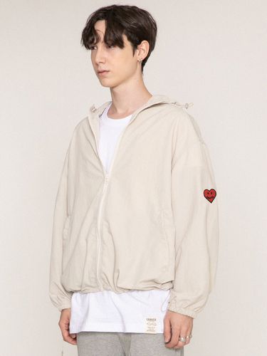 Heart Logo Embroidered White Clip Windbreaker Jacket - GRAVER - Modalova