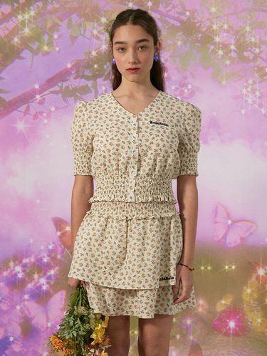 Flower Pattern Smocking Blouse_Multi - ROLAROLA - Modalova